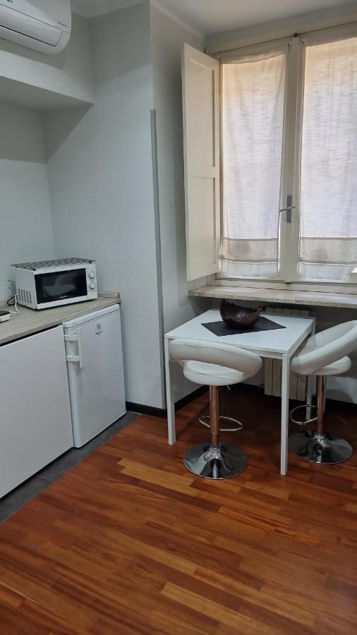 Blu Magenta - A Due Passi Da Porta Nuova Apartamento Turín Exterior foto